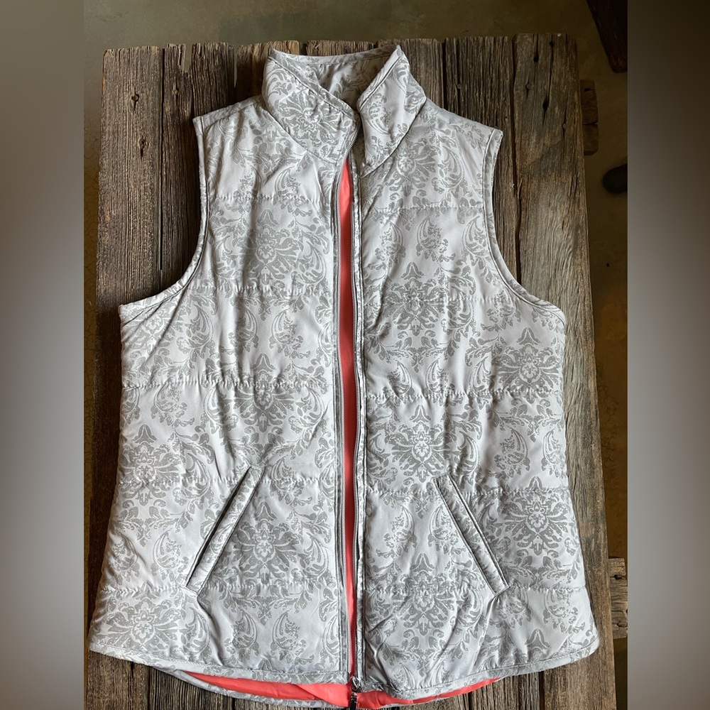 Elegant Women's Silver Patterned Vest